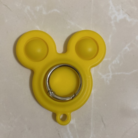 4 Mickey Mouse AirTag holder - Picture 3 of 5